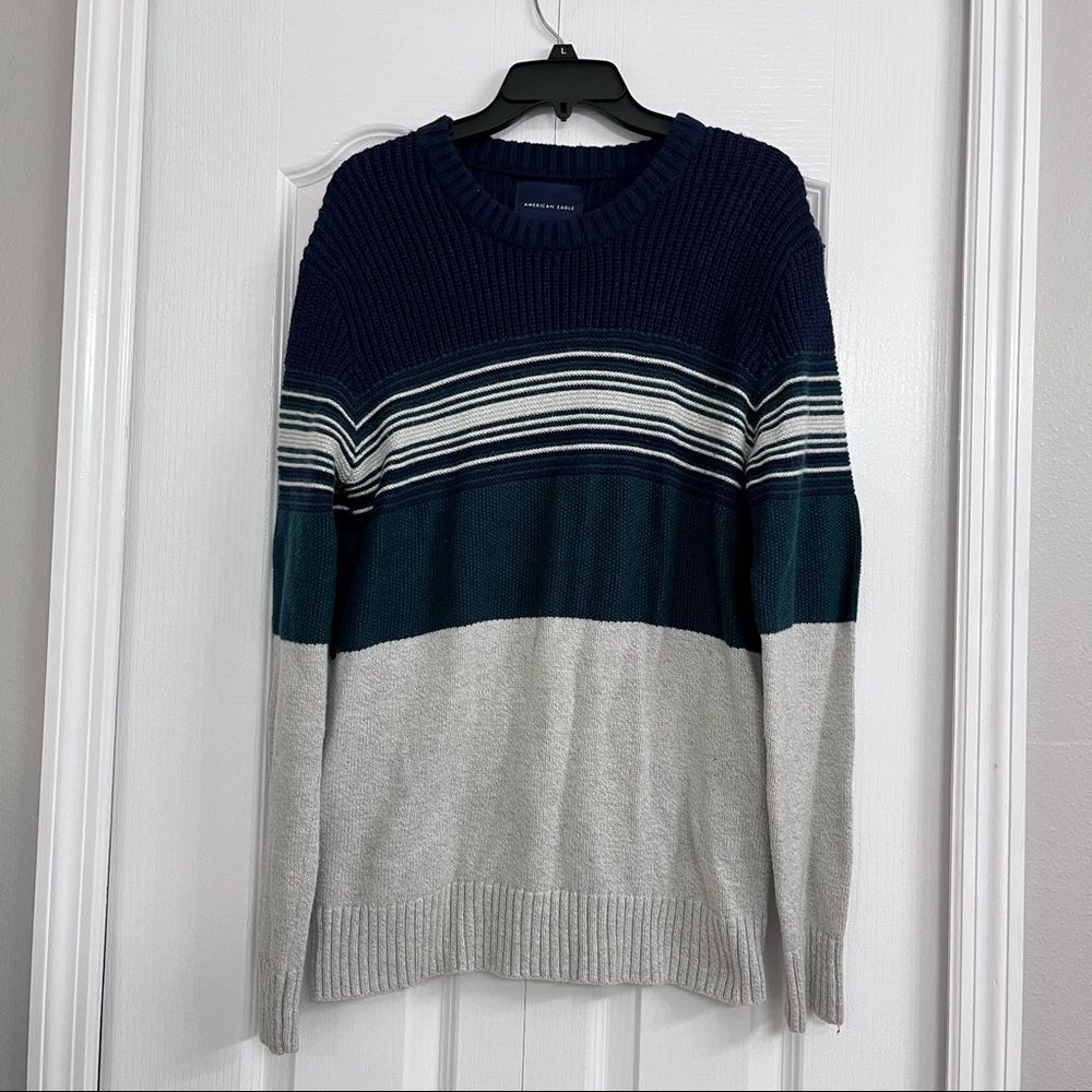 American Eagle mens long sleeve crew neck colorblock sweater blue/green medium